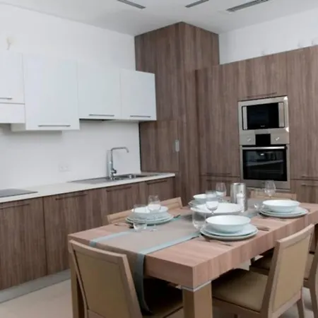 Quisisana - Cast Renting