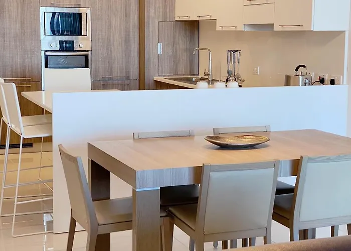 Quisisana - Cast Renting * 斯利马