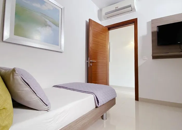 Quisisana - Cast Renting Apartament *